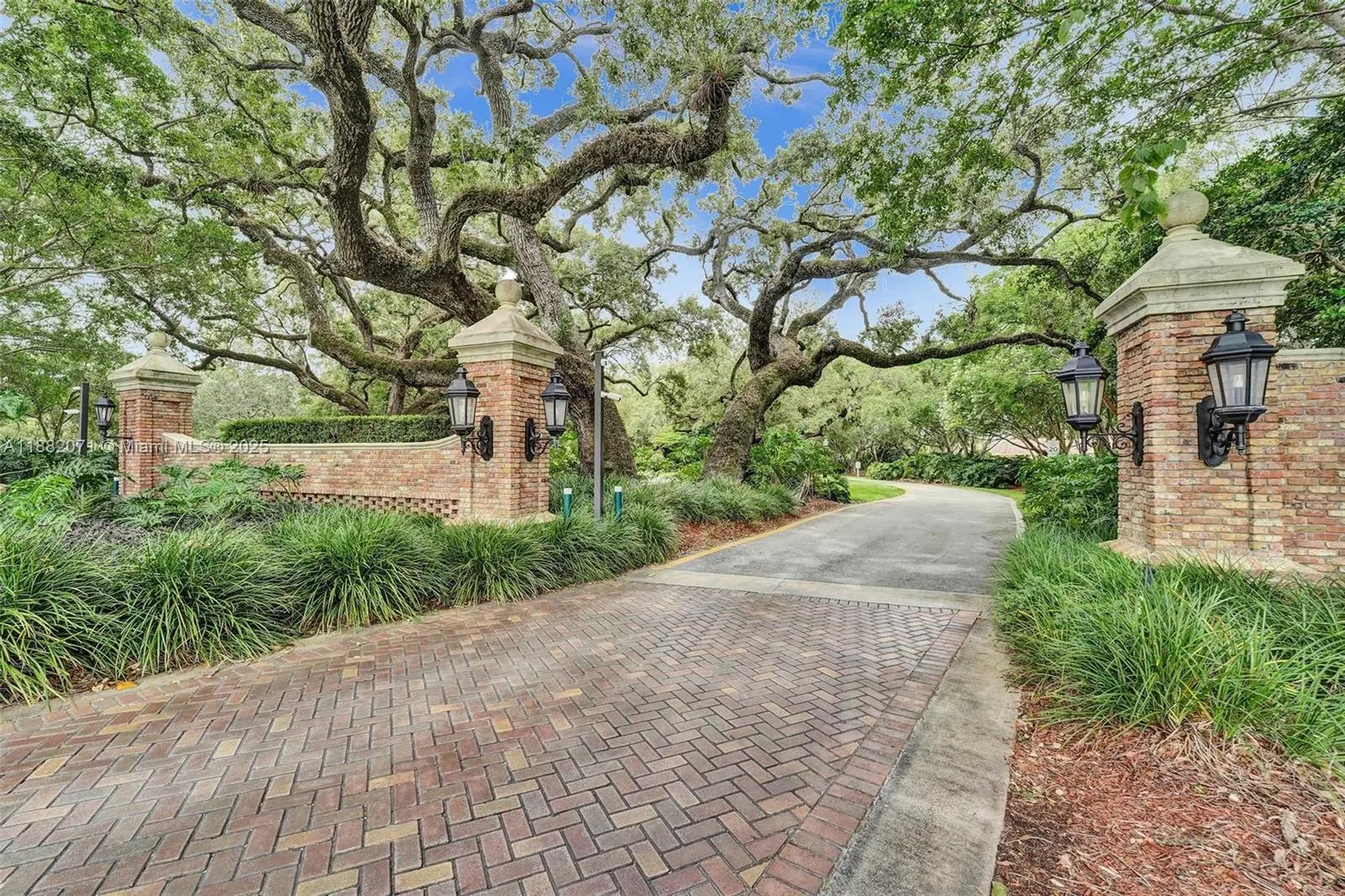 3187 Beechberry Cir