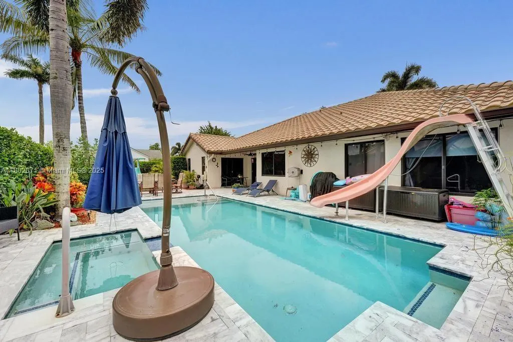 3187 Beechberry Cir