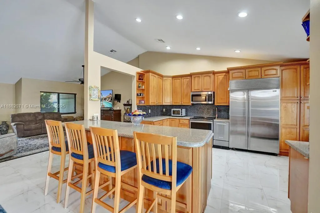 3187 Beechberry Cir