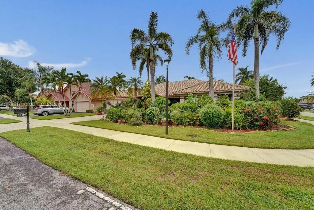 3187 Beechberry Cir