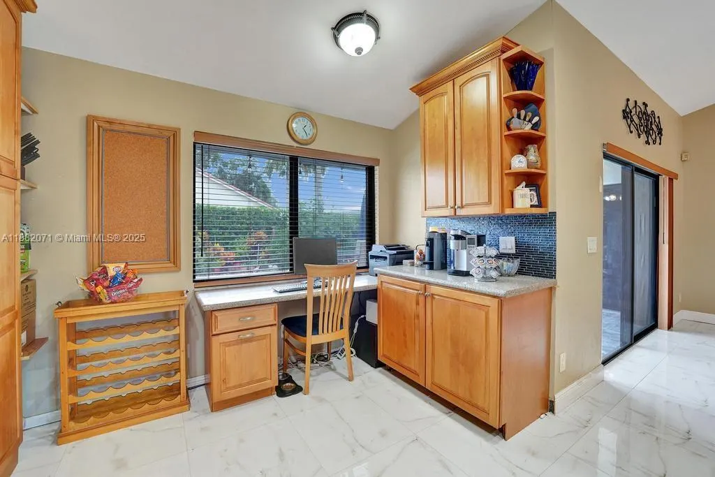 3187 Beechberry Cir