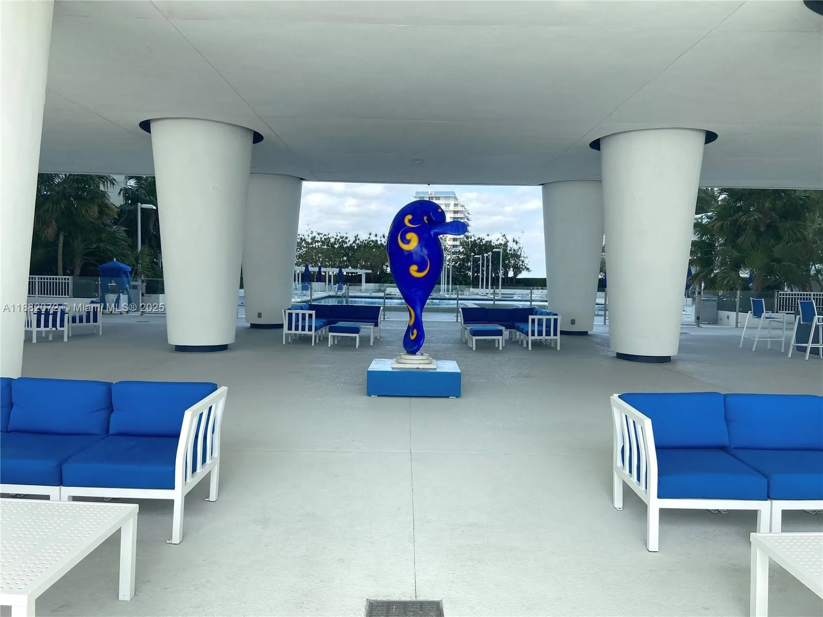 1800 N Bayshore Dr, #4102