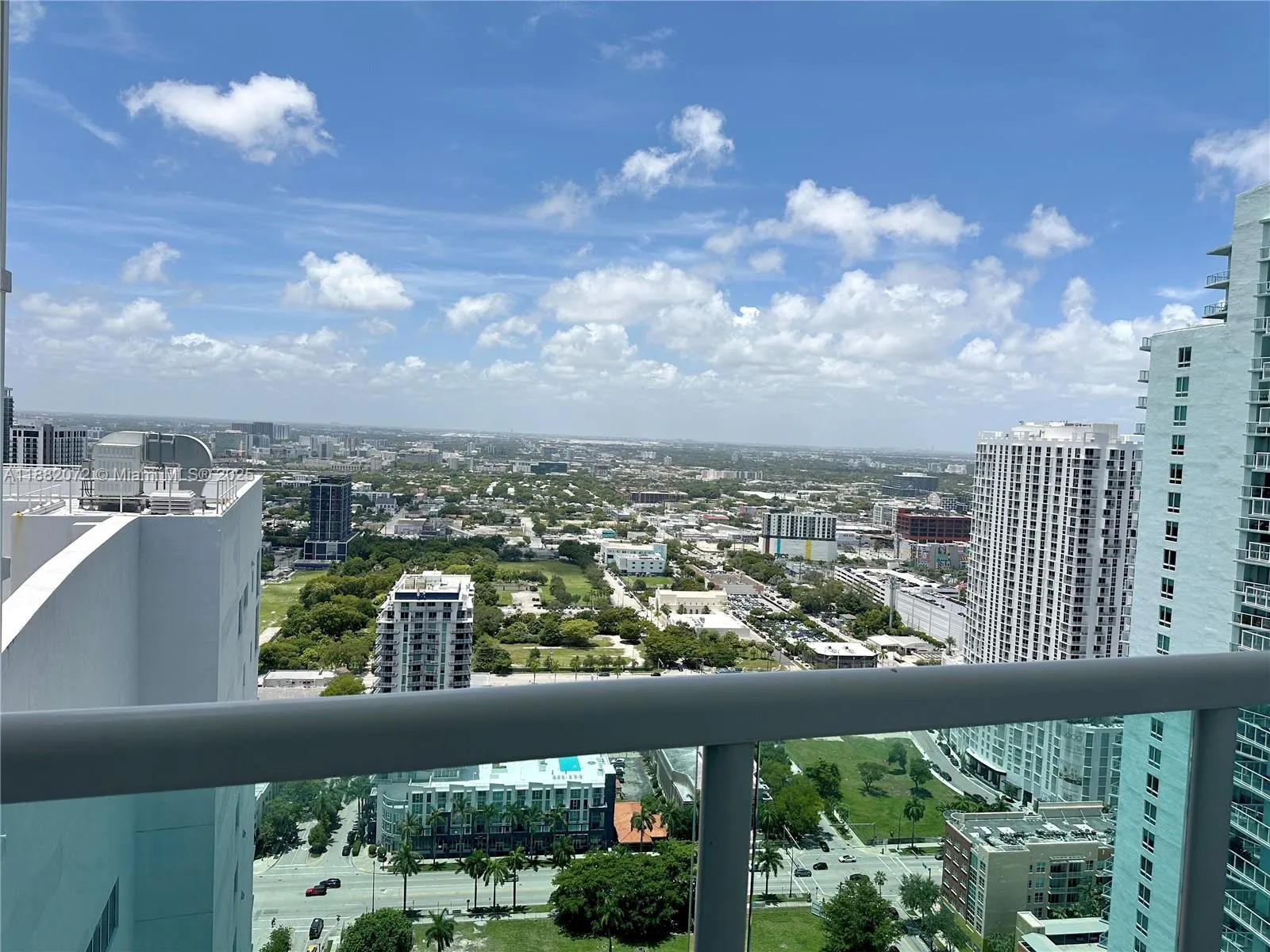 1800 N Bayshore Dr, #4102