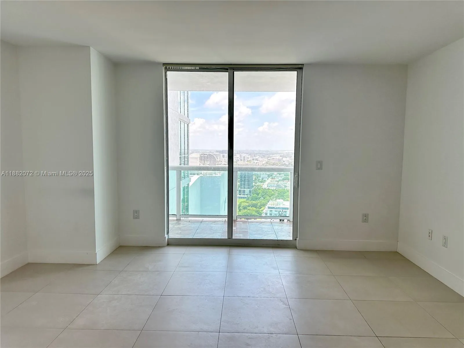 1800 N Bayshore Dr, #4102
