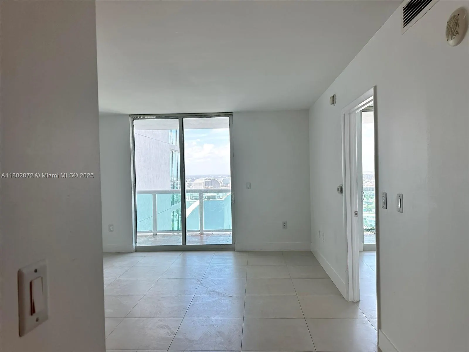 1800 N Bayshore Dr, #4102