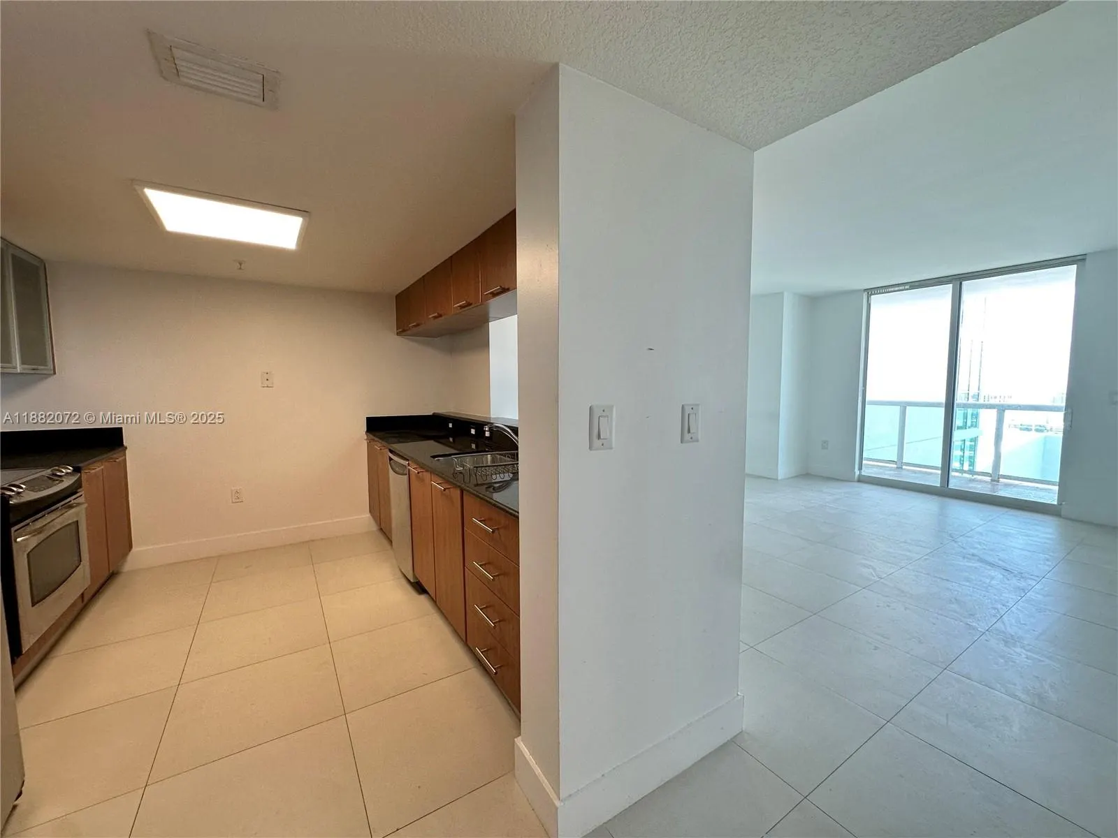 1800 N Bayshore Dr, #4102