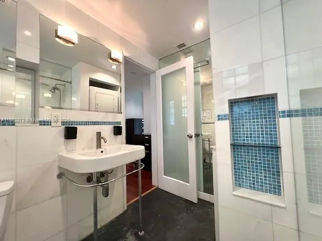 815 Euclid Ave, #11