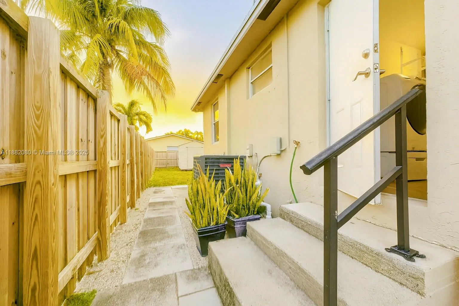 200 SW 2nd Ave, #0