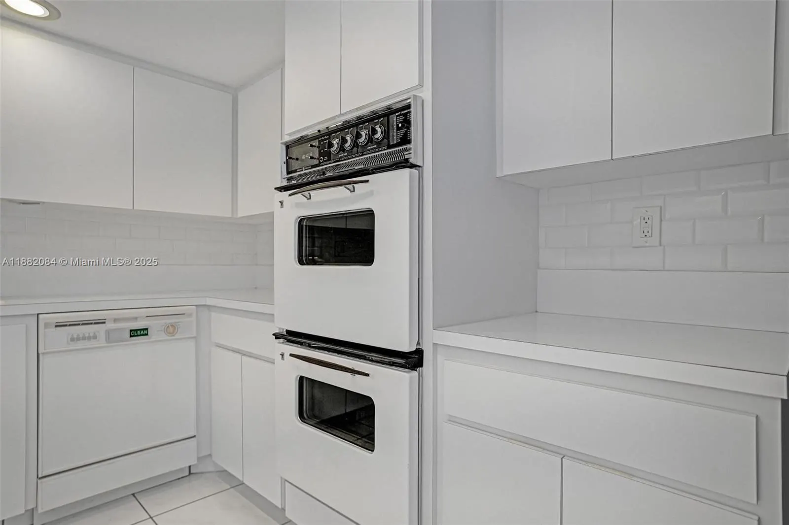 2220 NE 11th St