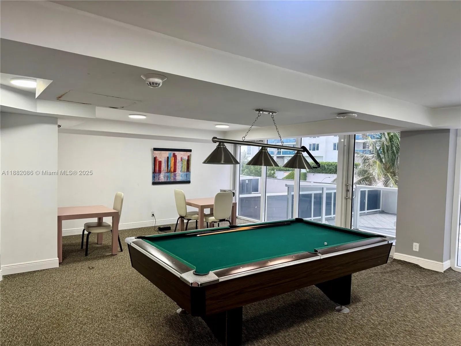 2401 Collins Ave, #611