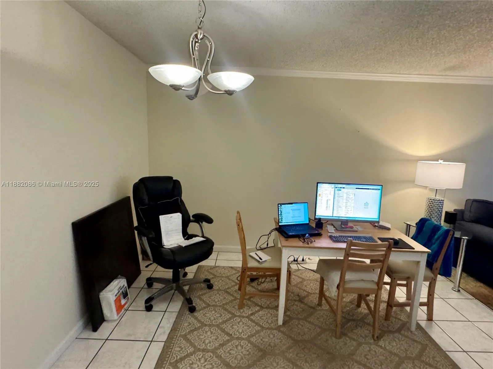 2401 Collins Ave, #611