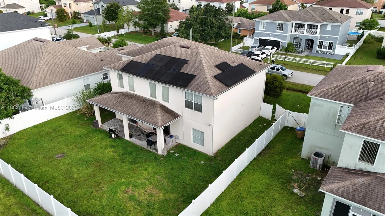 215 Abbotsbury Dr
