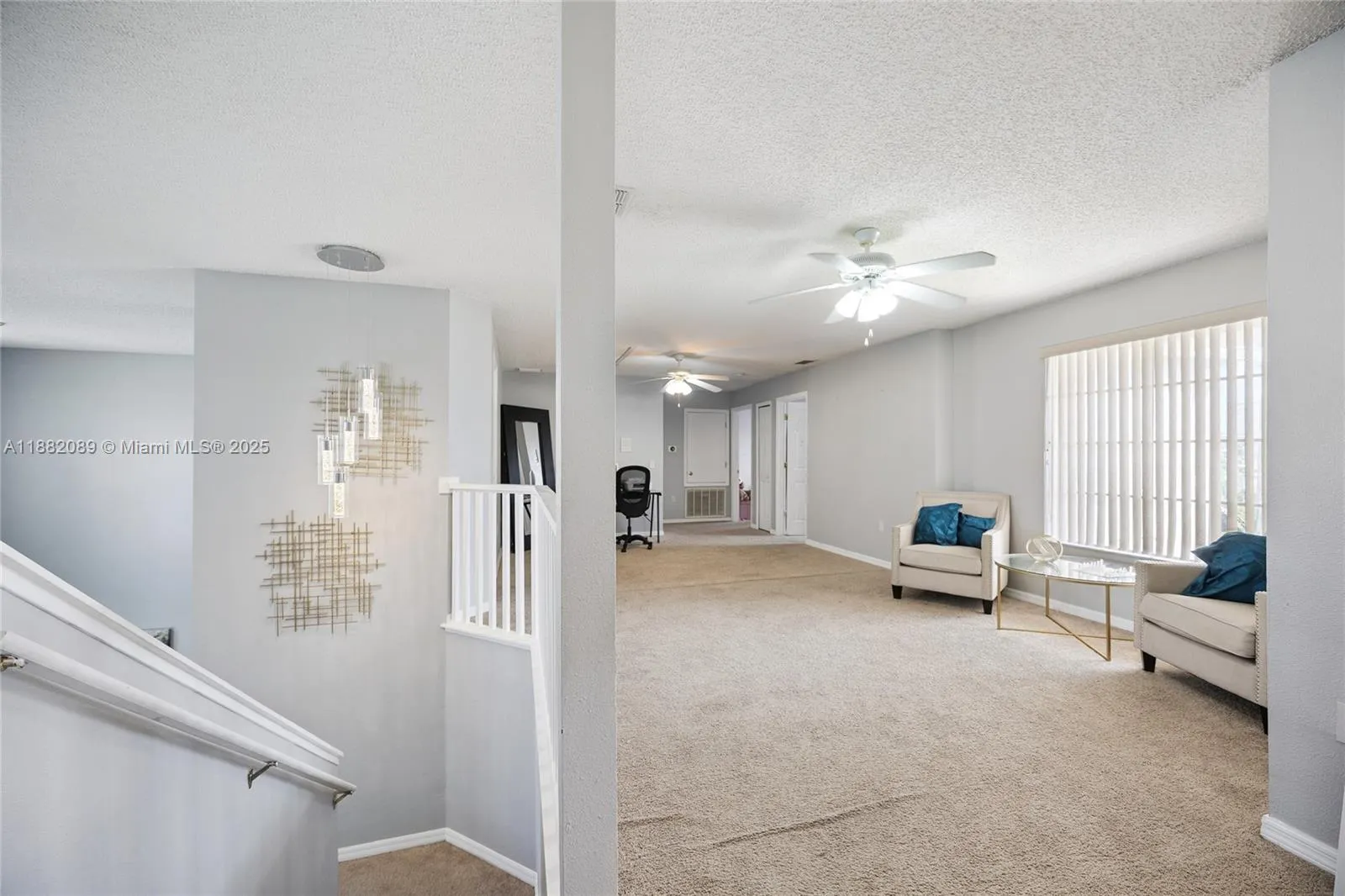 215 Abbotsbury Dr
