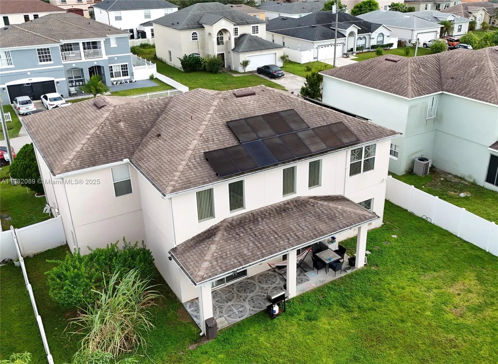 215 Abbotsbury Dr