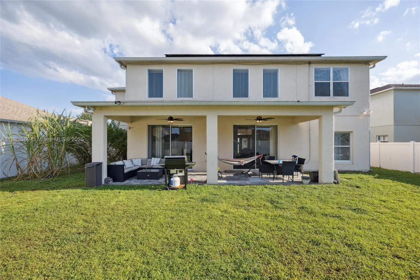 215 Abbotsbury Dr