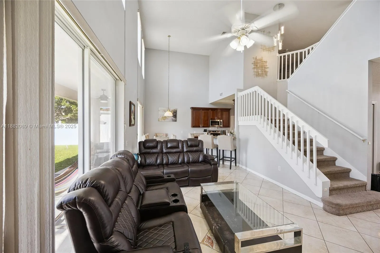 215 Abbotsbury Dr