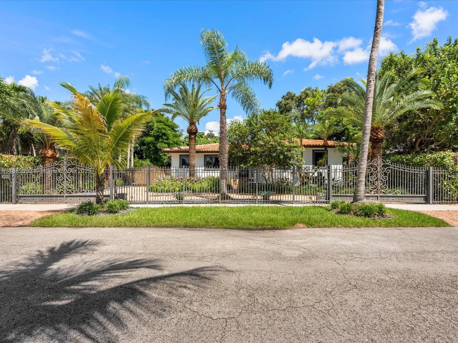 8311 SW 31 St