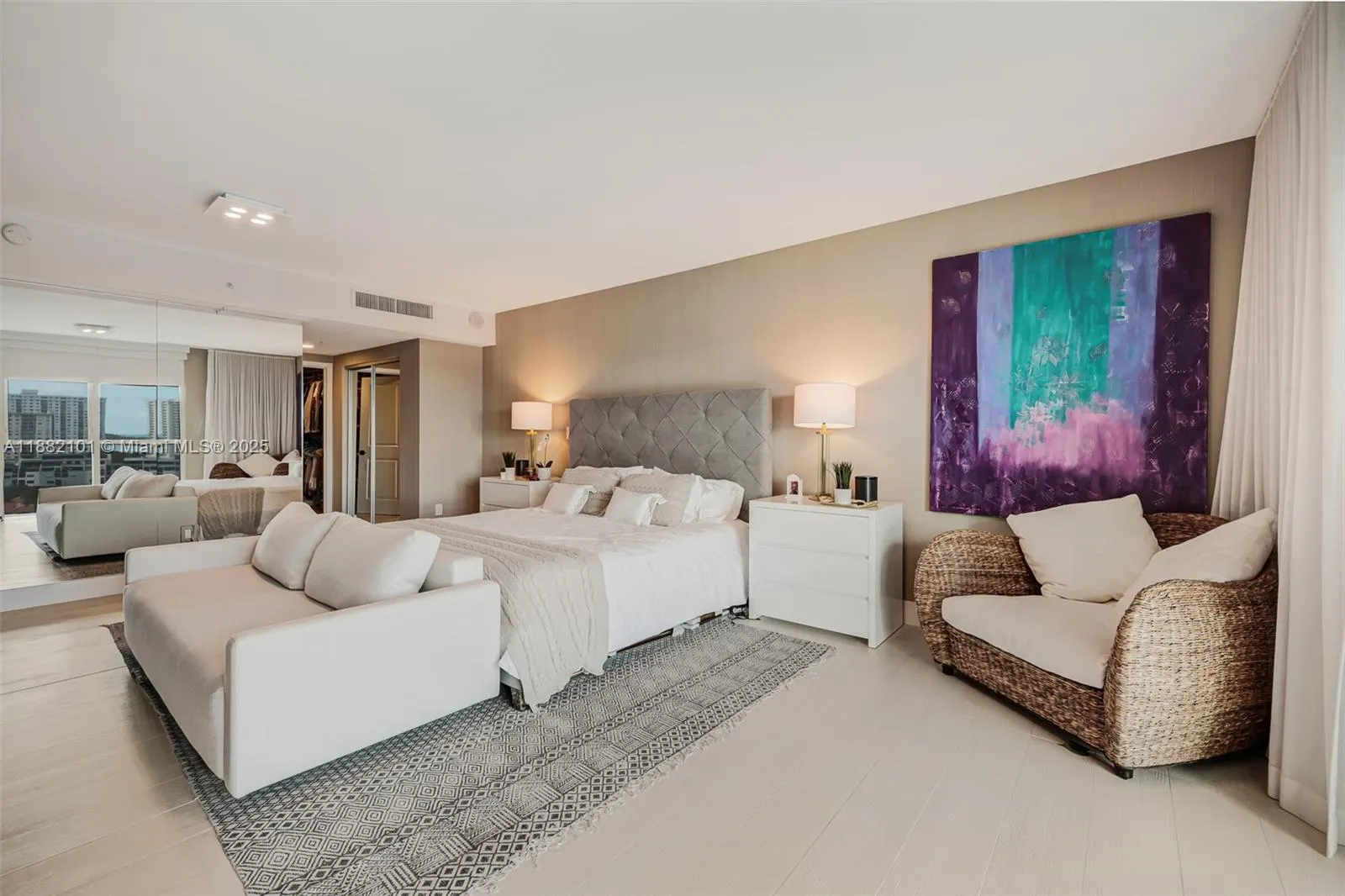 400 Sunny Isles Blvd, #920