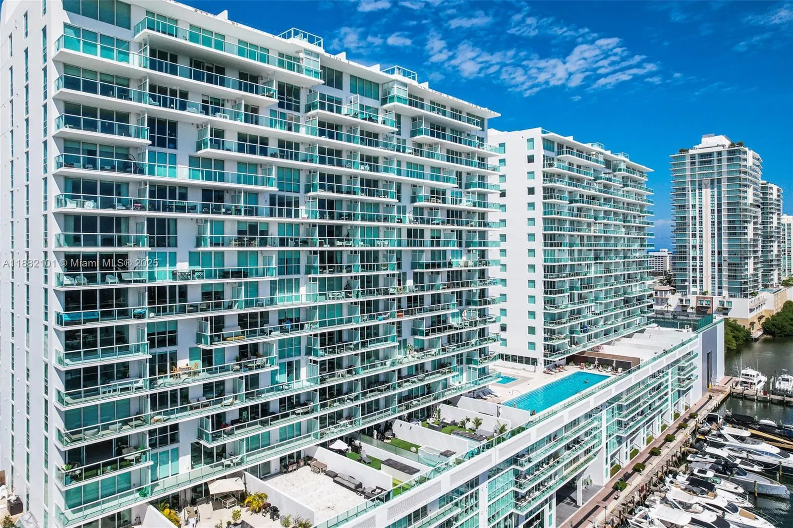 400 Sunny Isles Blvd, #920