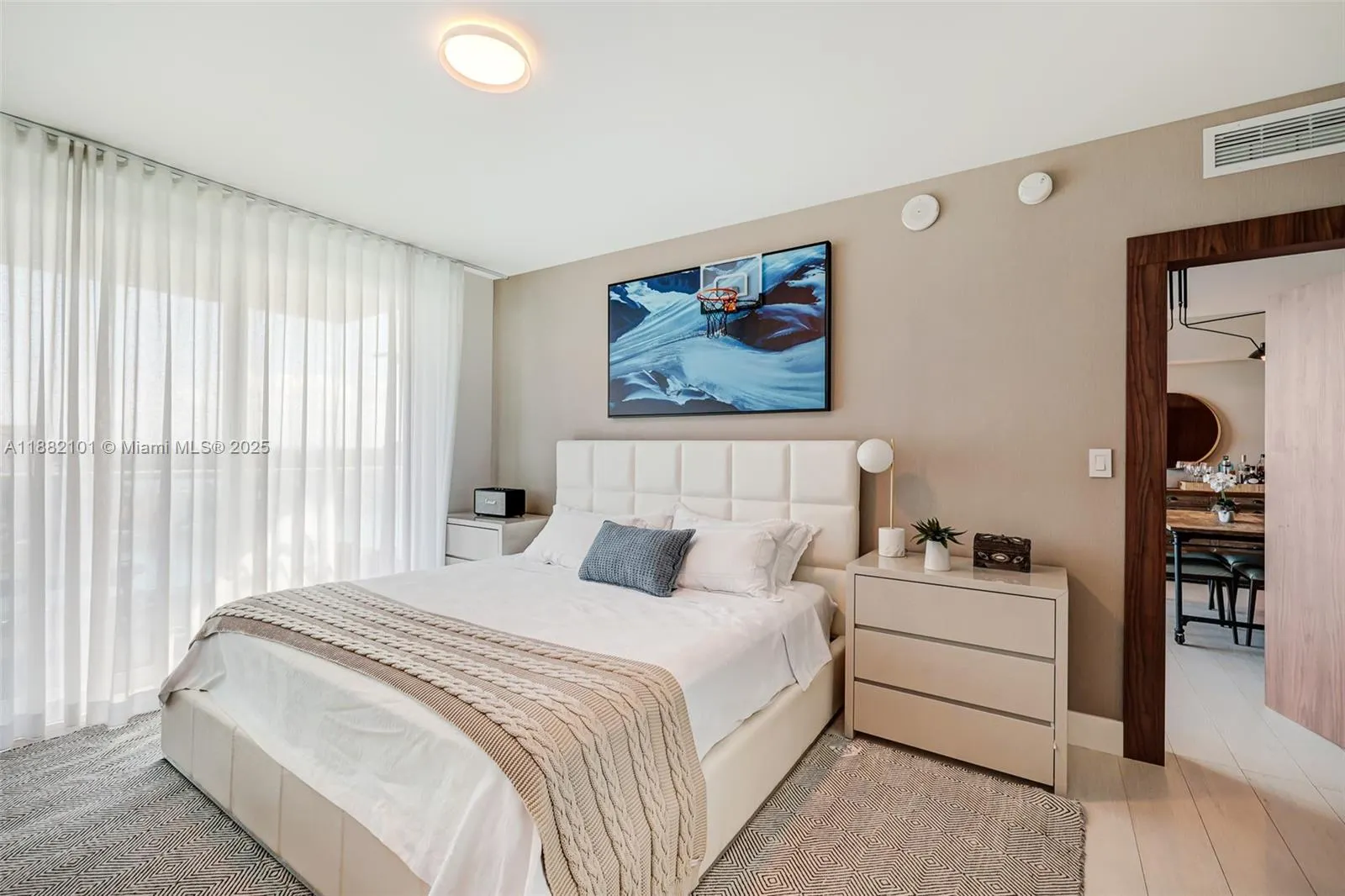 400 Sunny Isles Blvd, #920