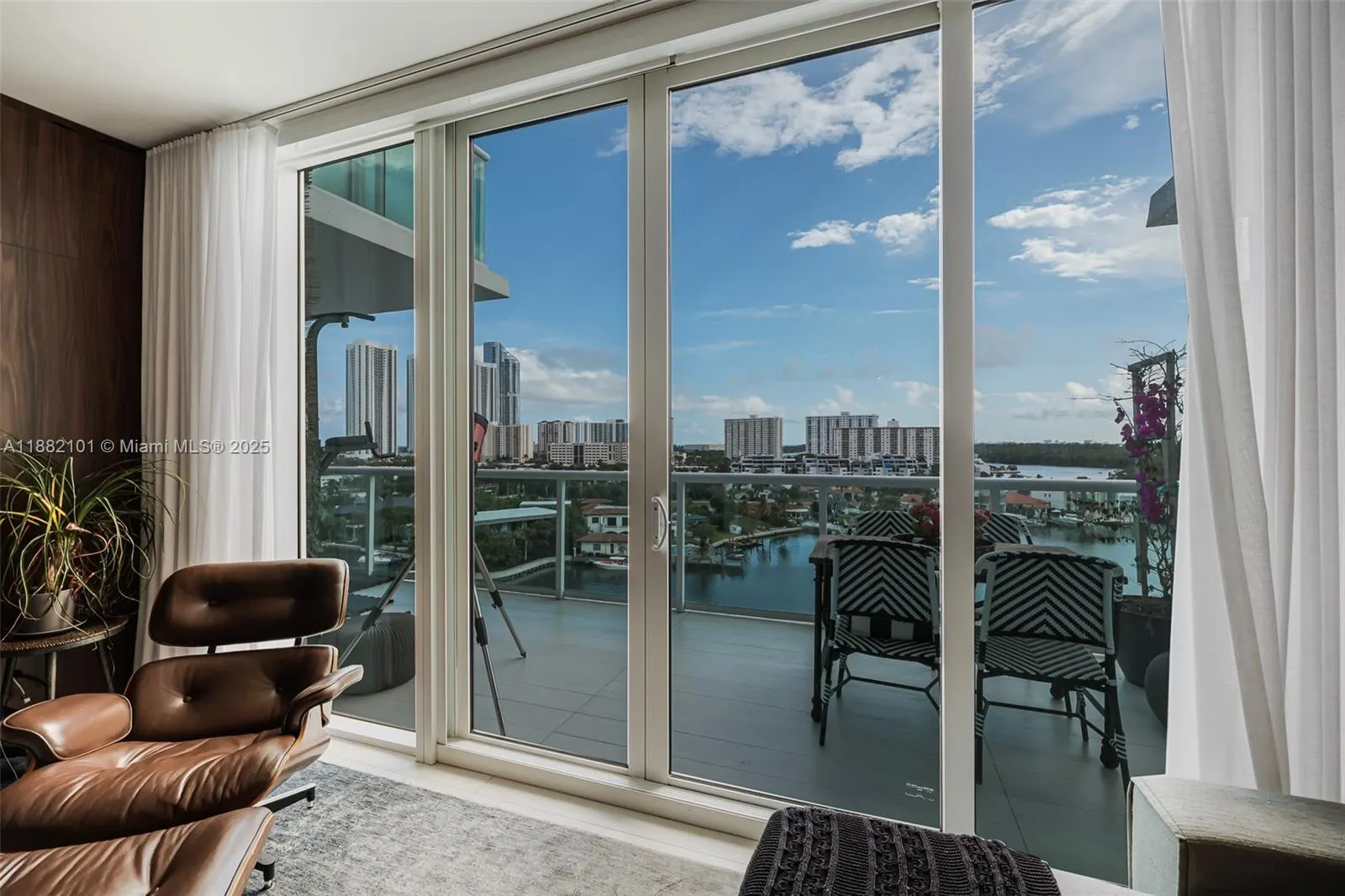 400 Sunny Isles Blvd, #920