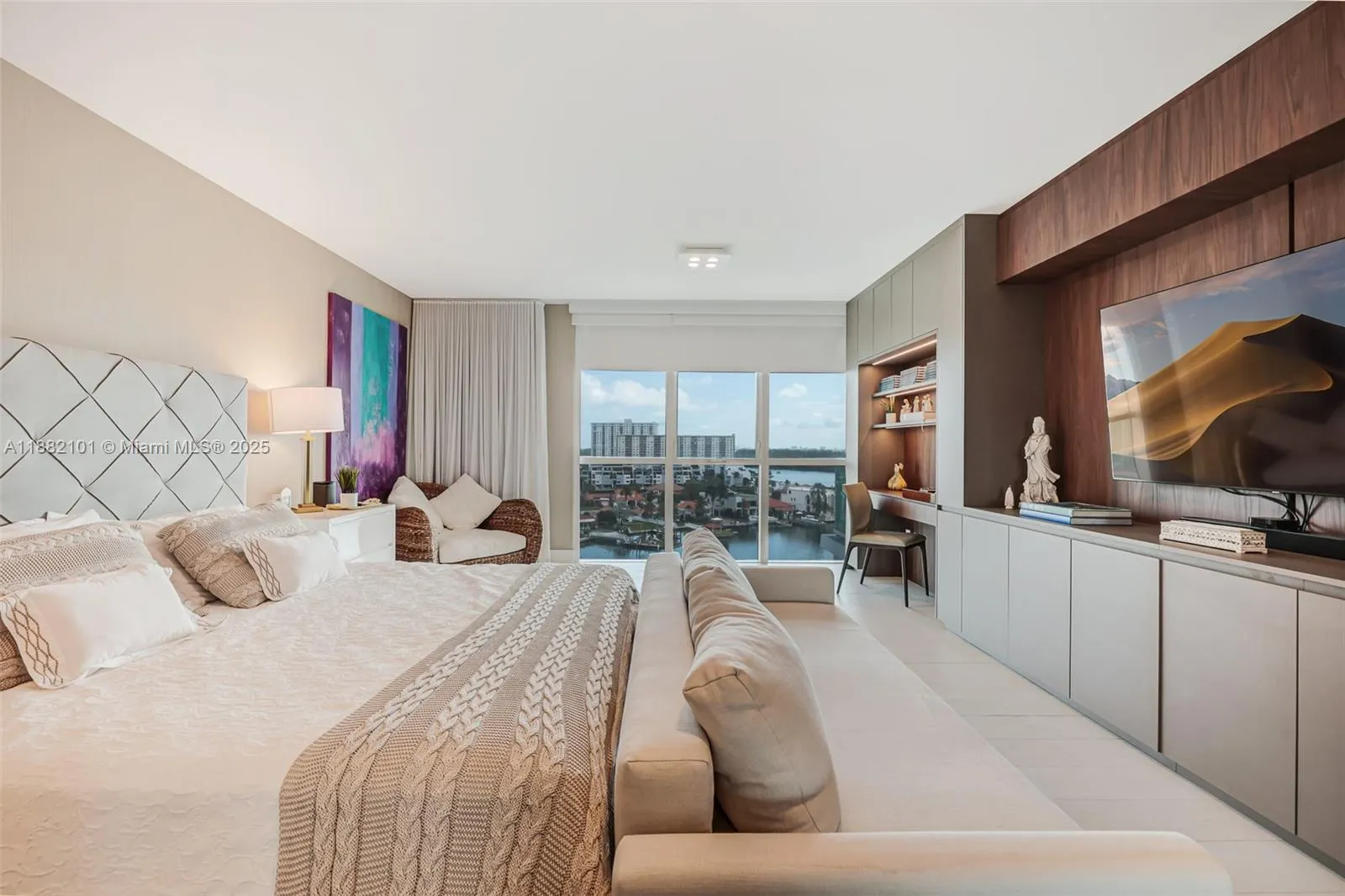 400 Sunny Isles Blvd, #920