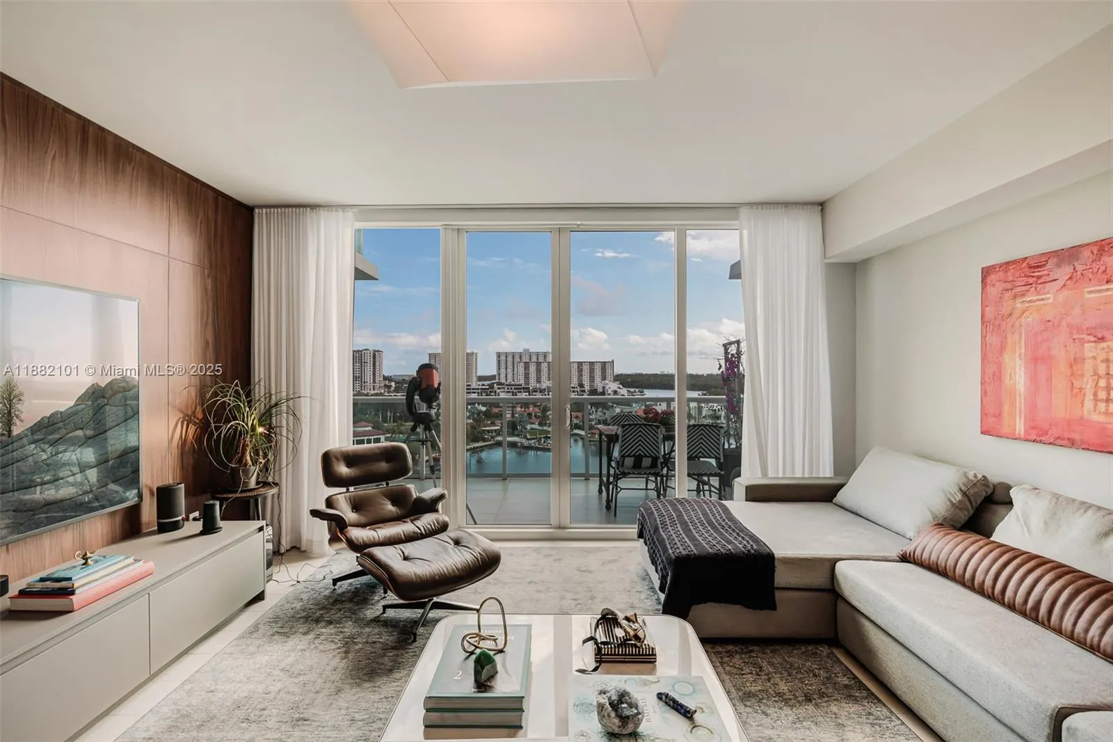 400 Sunny Isles Blvd, #920