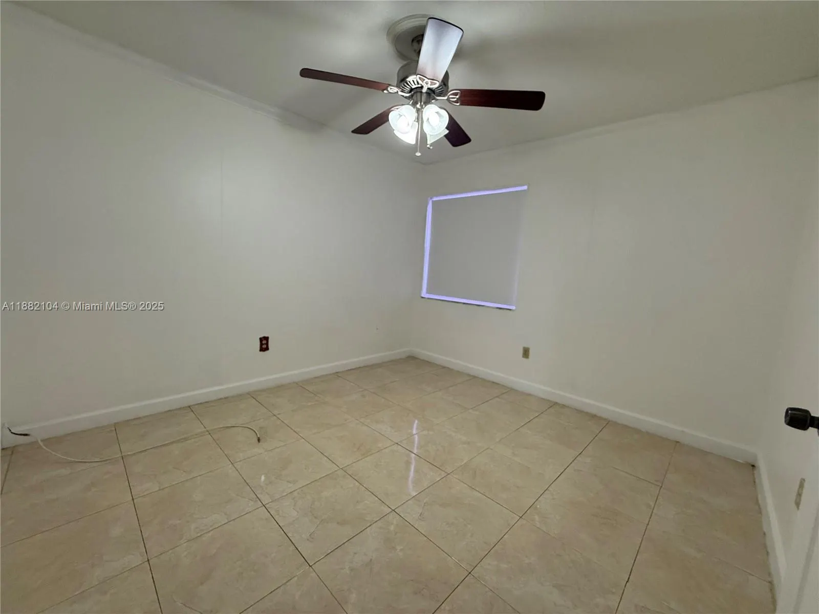 1560 W 46th St, #115
