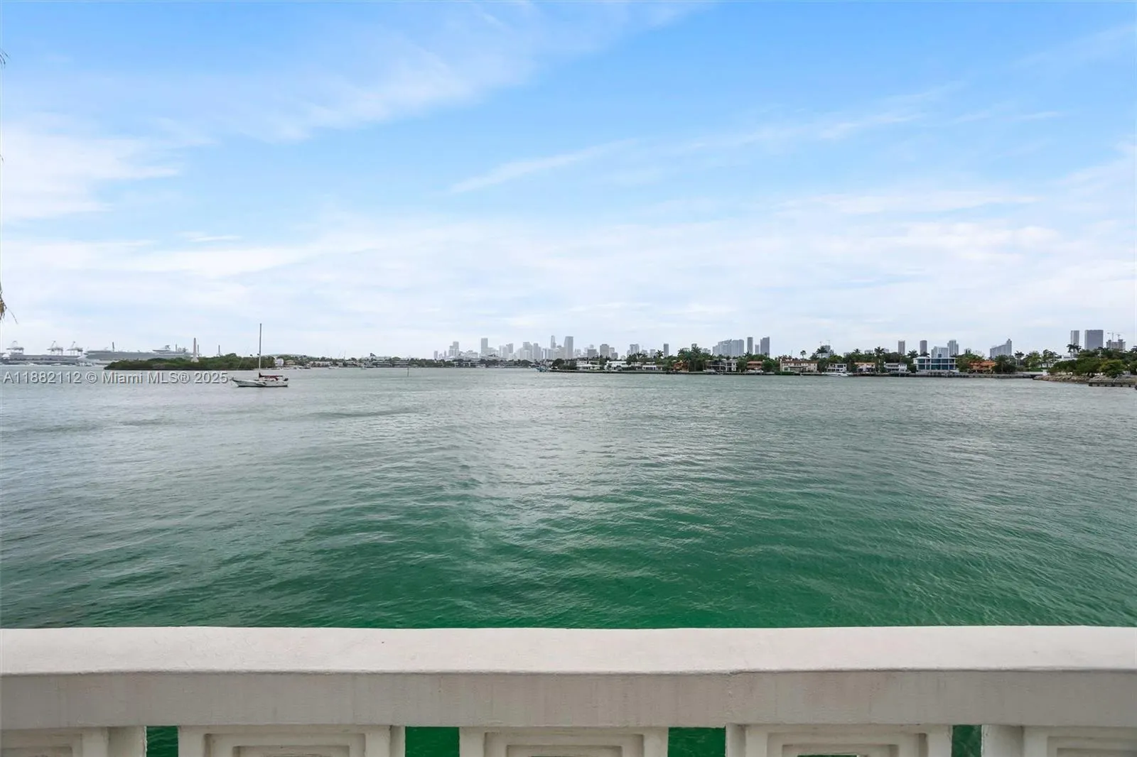 5 Island Ave, #4H