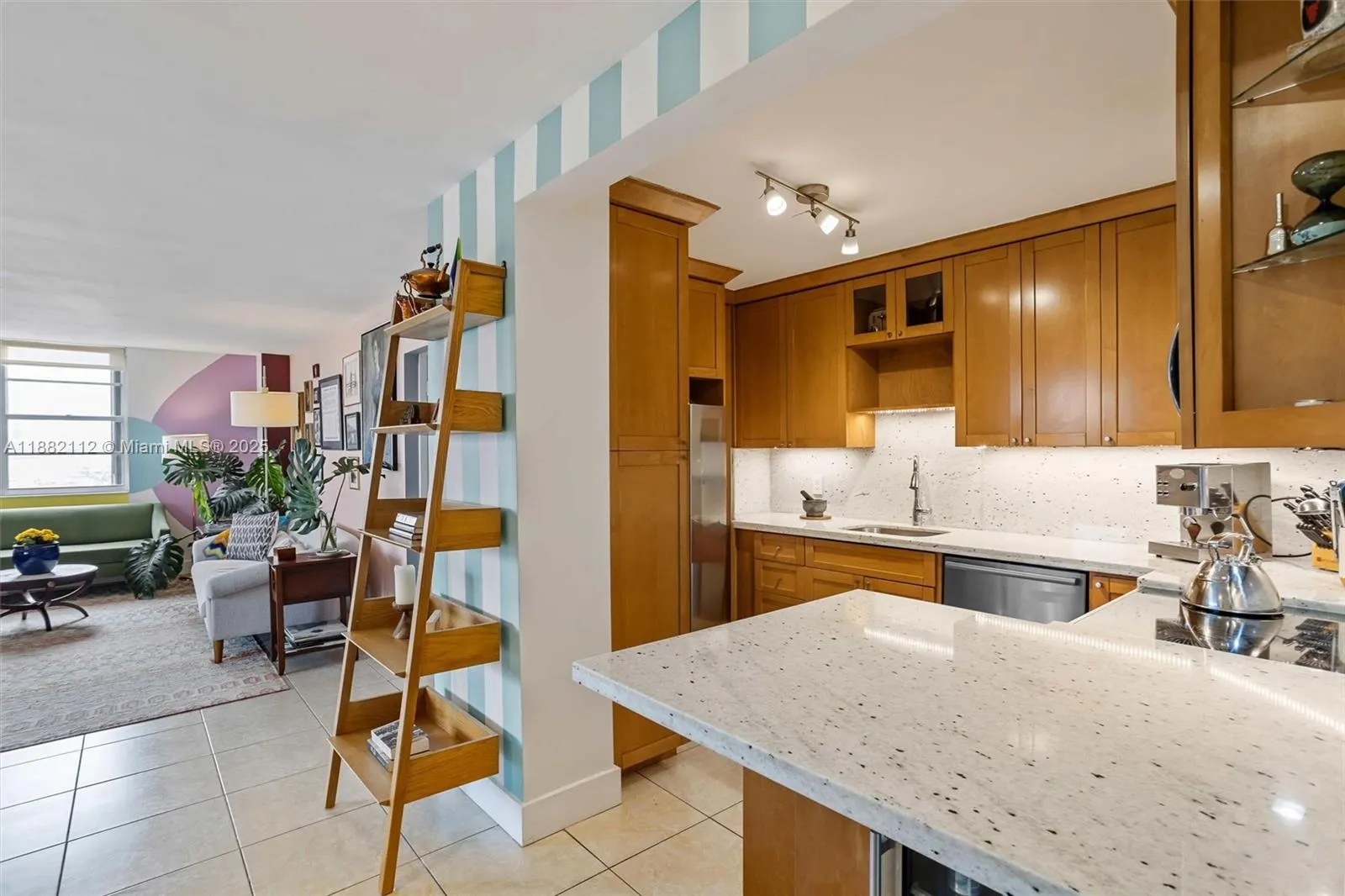 5 Island Ave, #4H