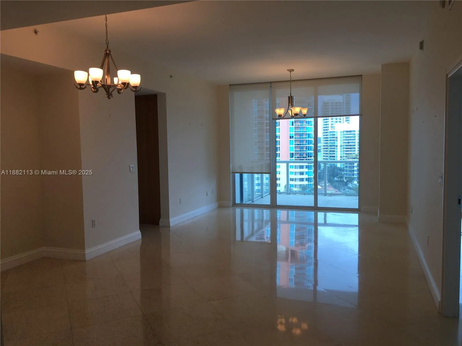 50 S Pointe Dr, #1405