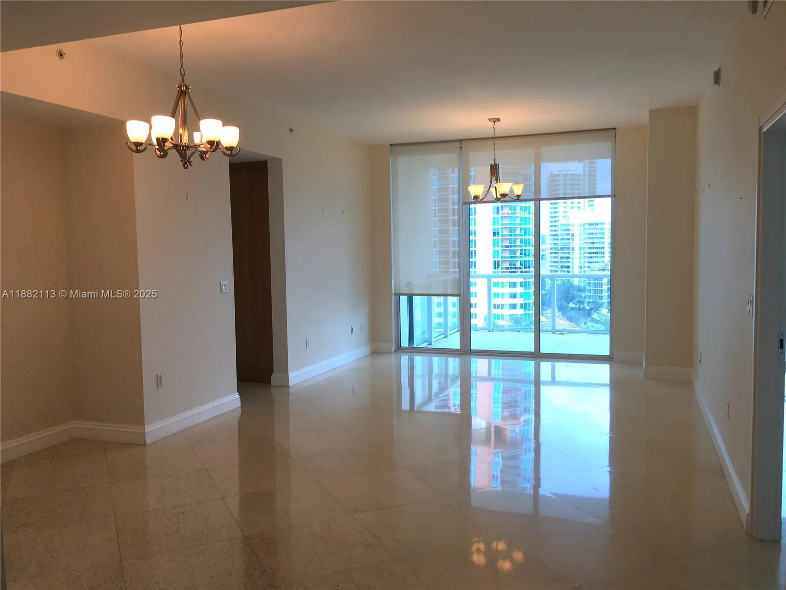 50 S Pointe Dr, #1405