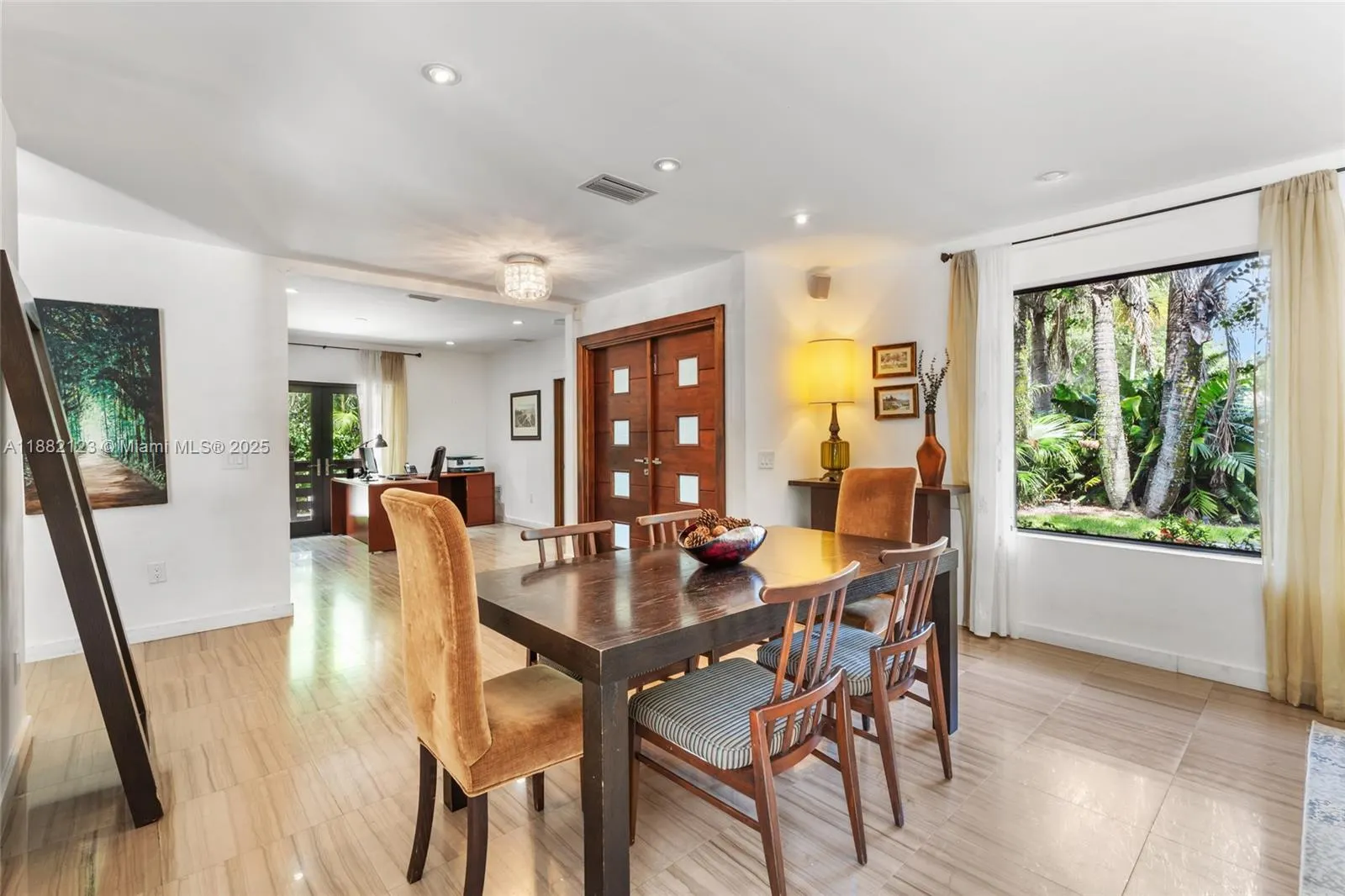 560 Sabal Palm Rd