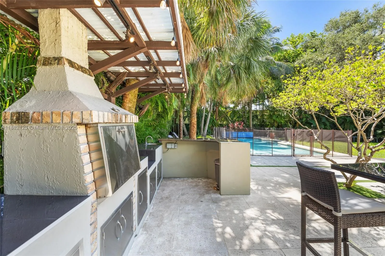 560 Sabal Palm Rd