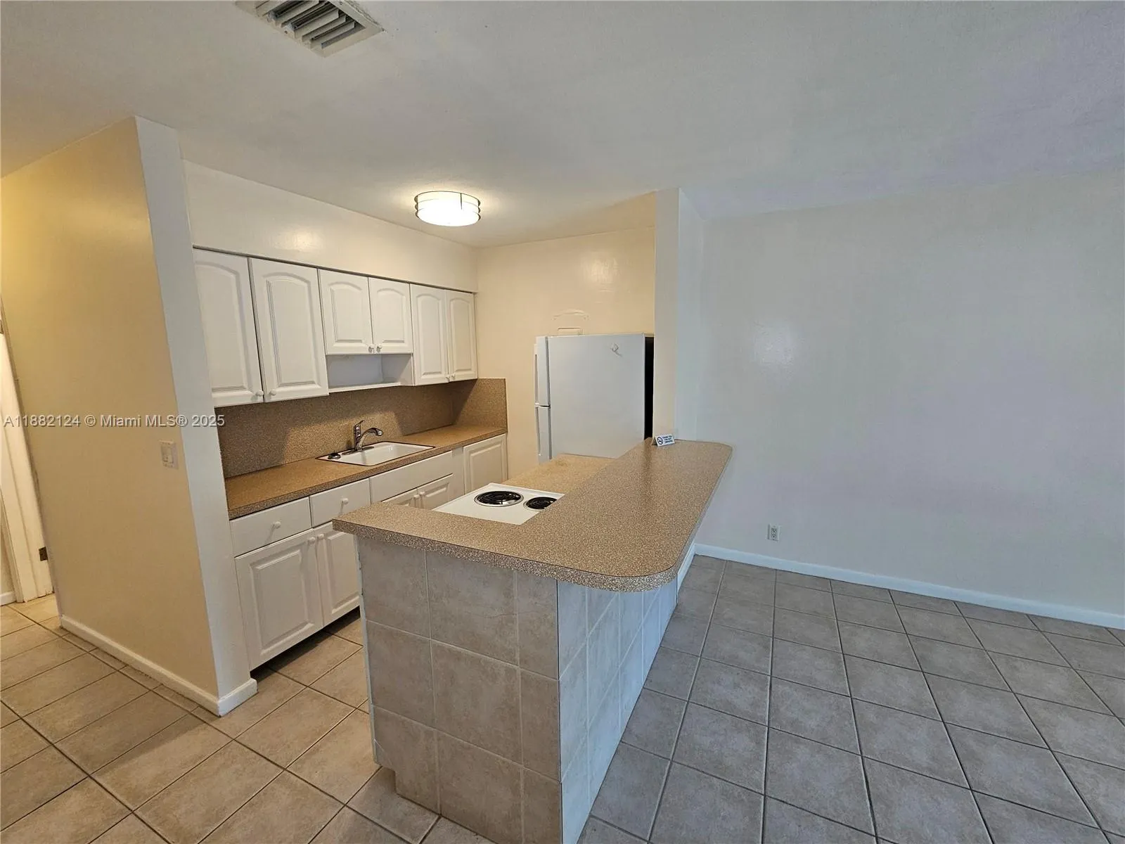 3217 NE 7th Pl, #2