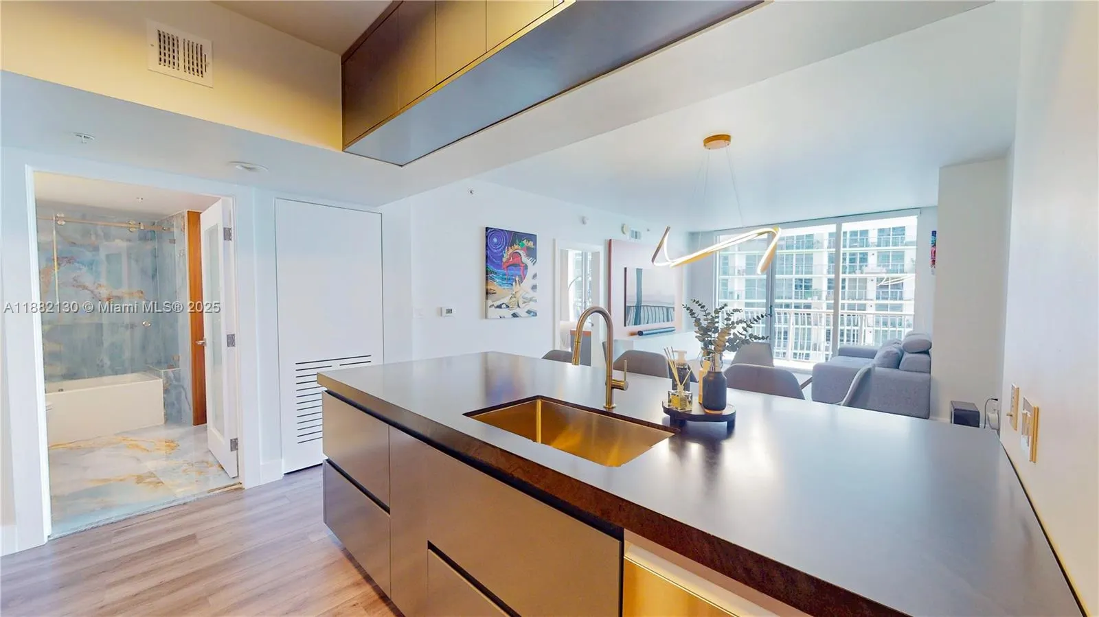 1750 N Bayshore Dr, #2803