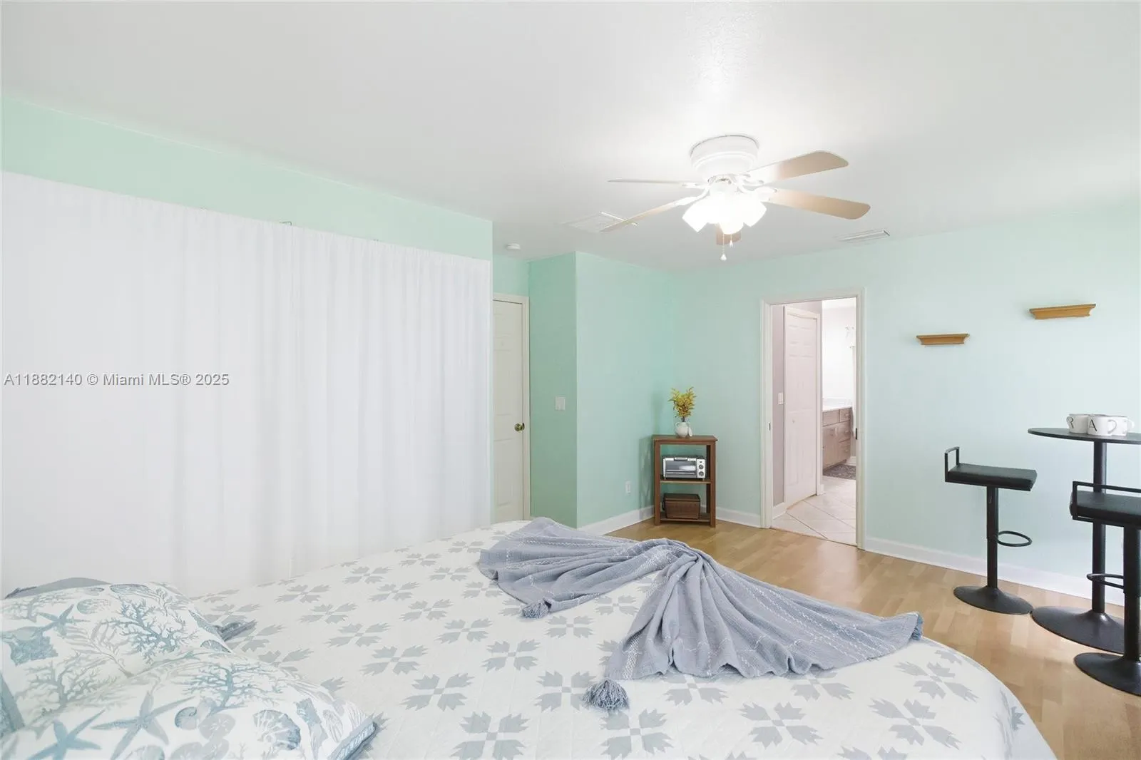 112 SW 34th ST