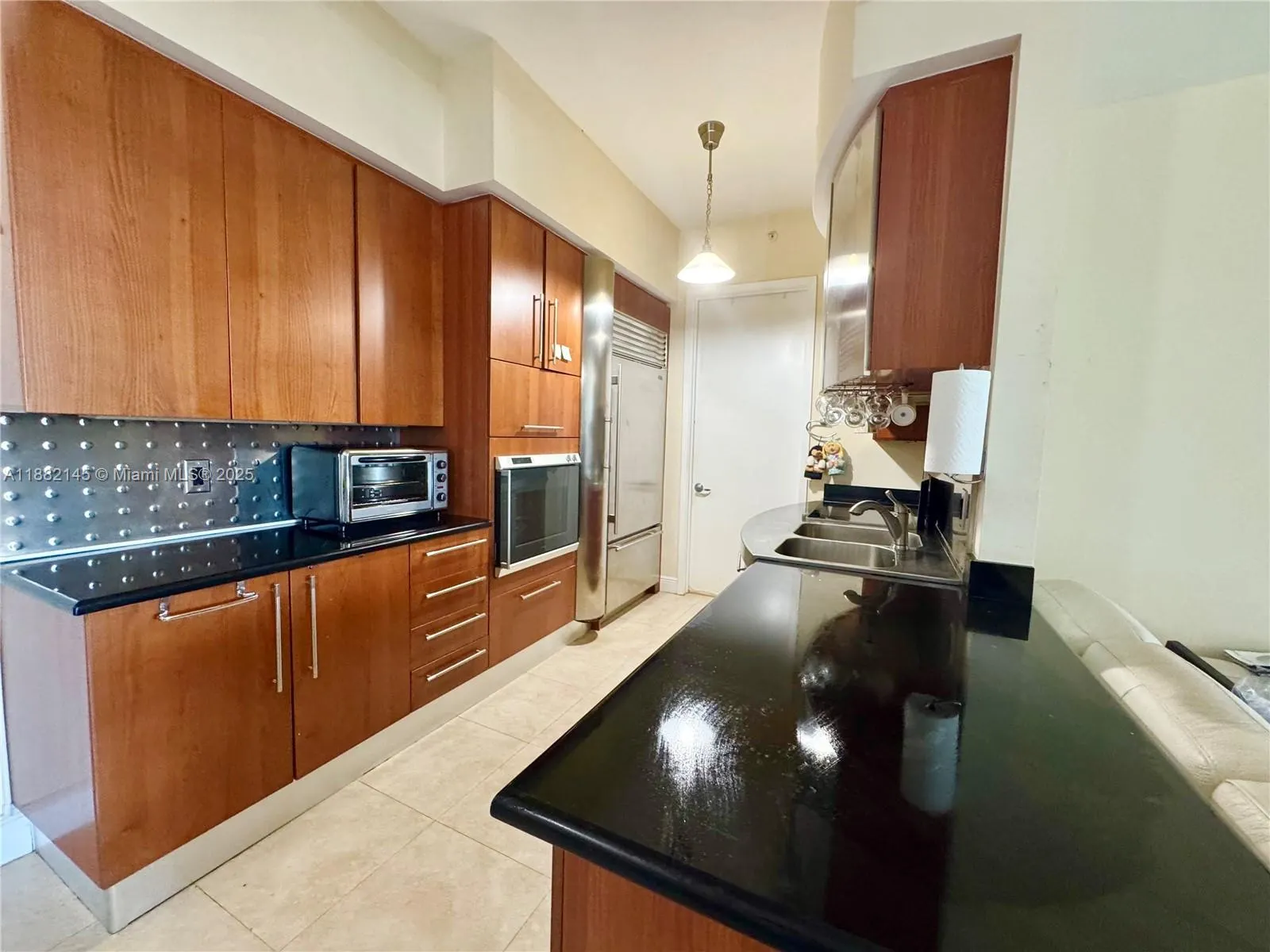 18101 Collins Ave, #602