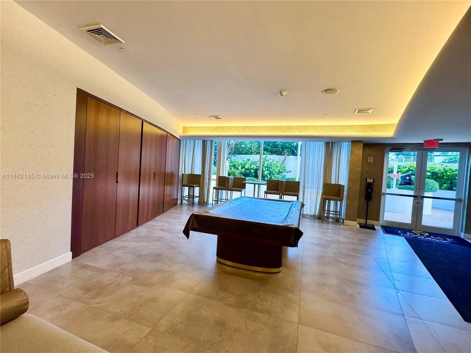 18101 Collins Ave, #602