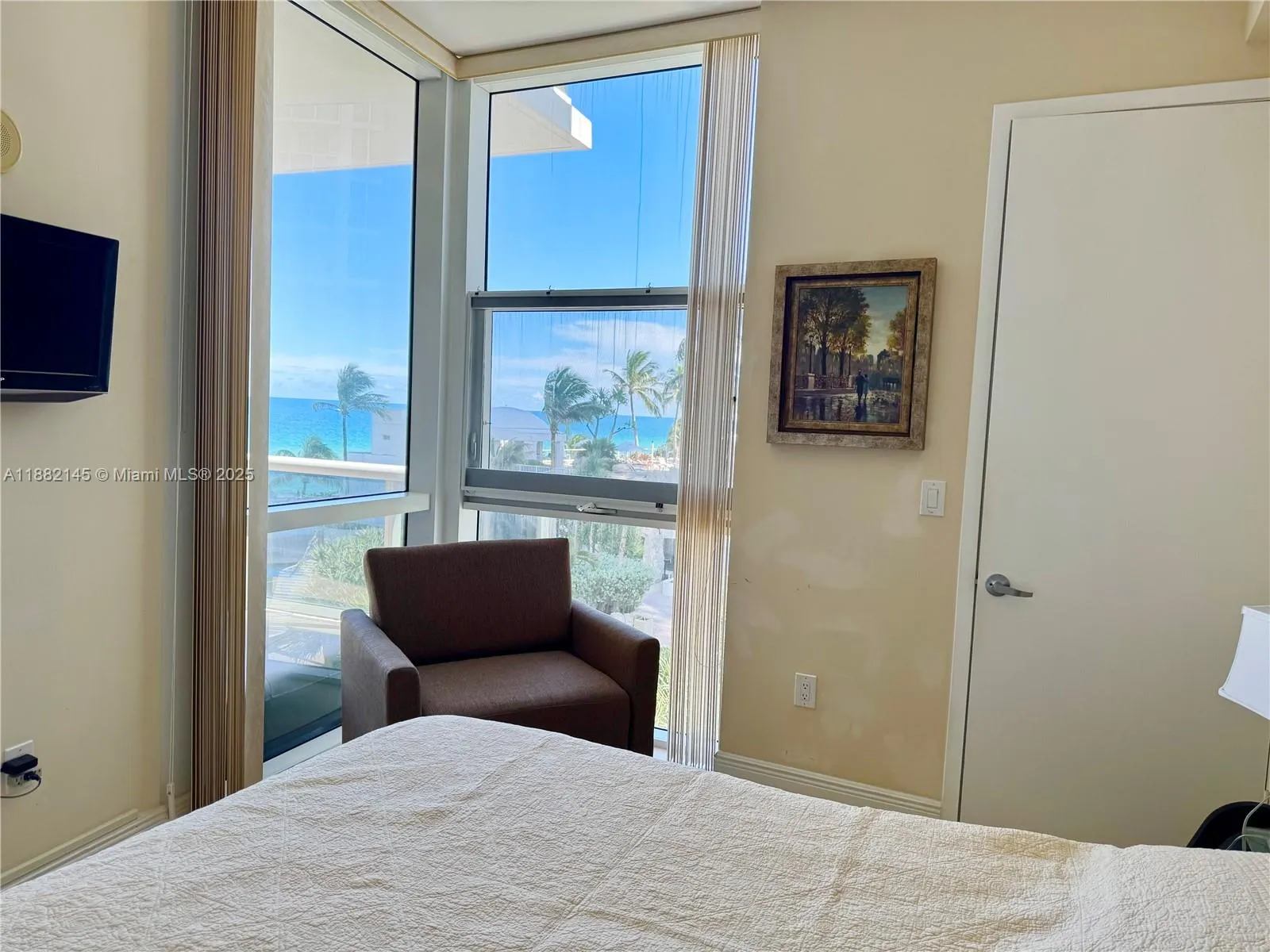 18101 Collins Ave, #602