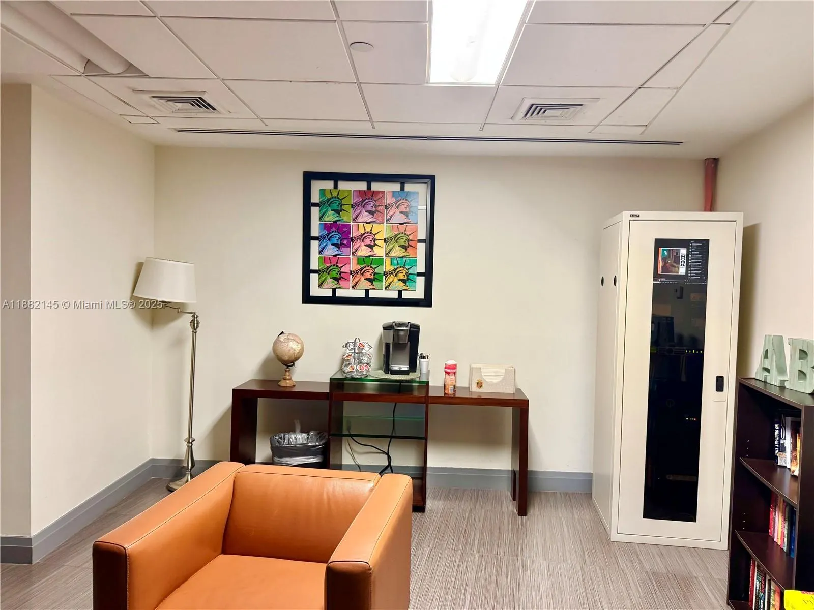 18101 Collins Ave, #602