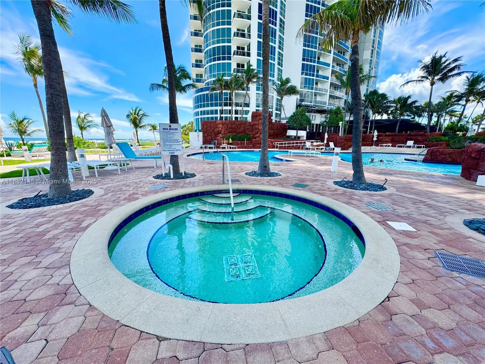 18101 Collins Ave, #602