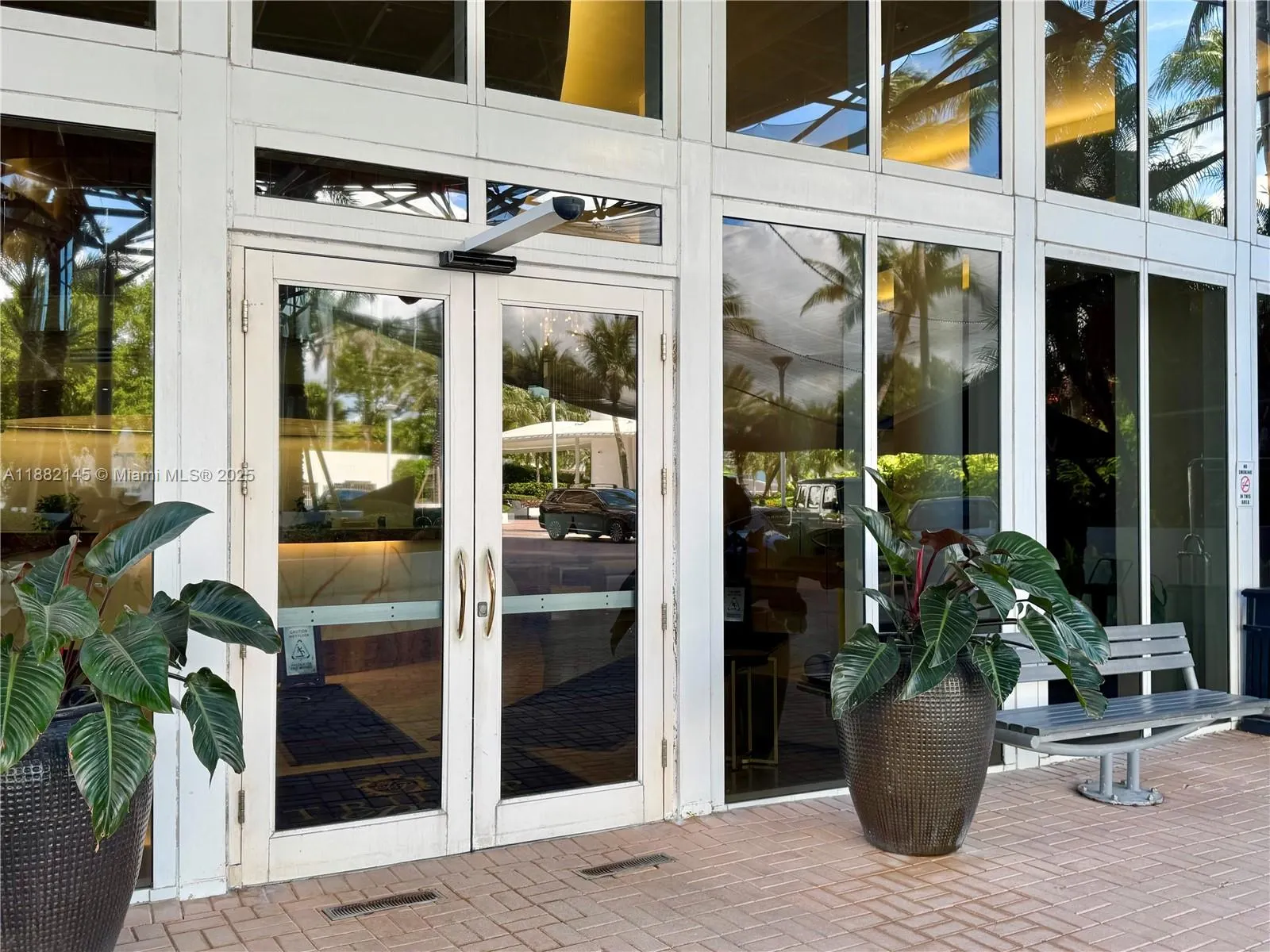 18101 Collins Ave, #602