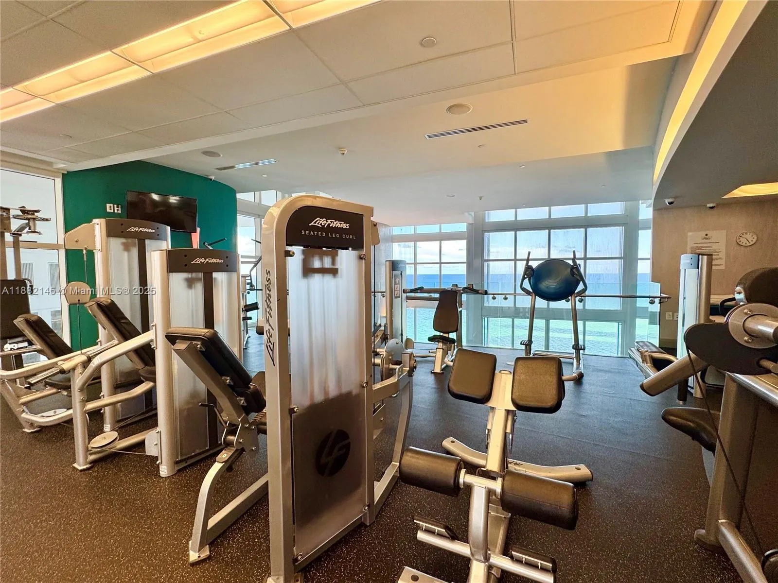 18101 Collins Ave, #602