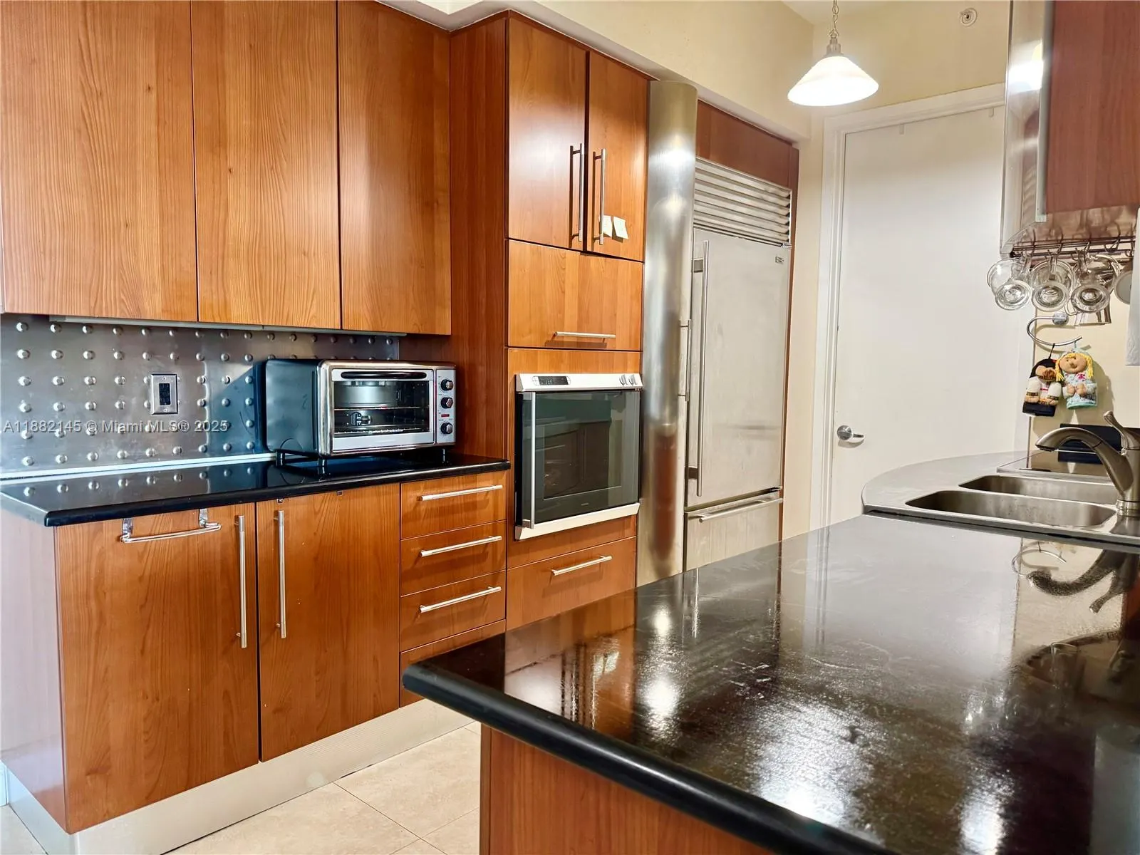 18101 Collins Ave, #602