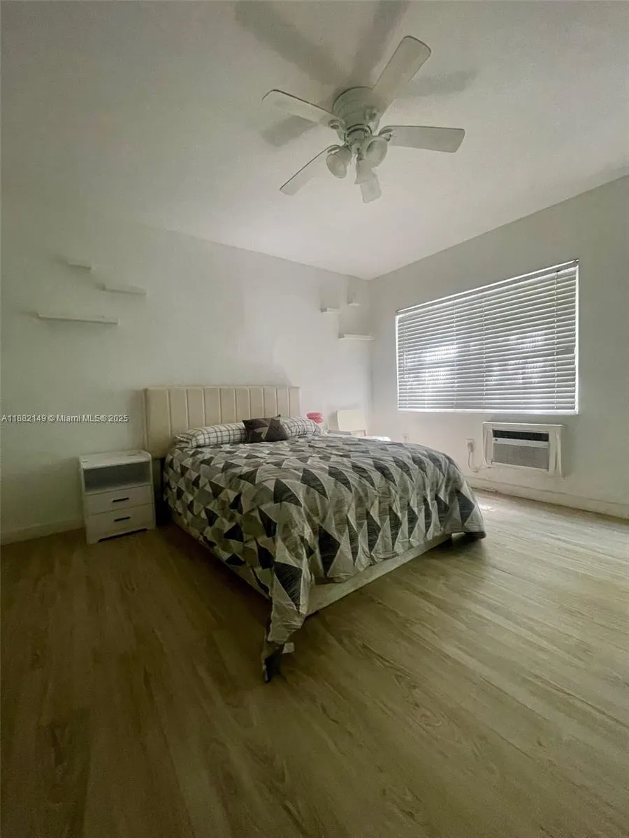 1021 Michigan Ave, #2