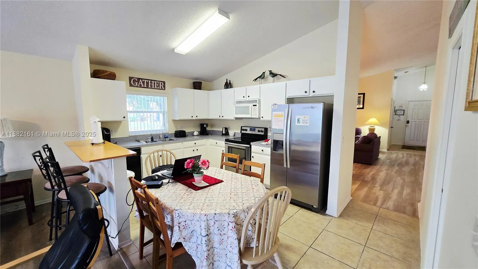 550 Castlemain Cir