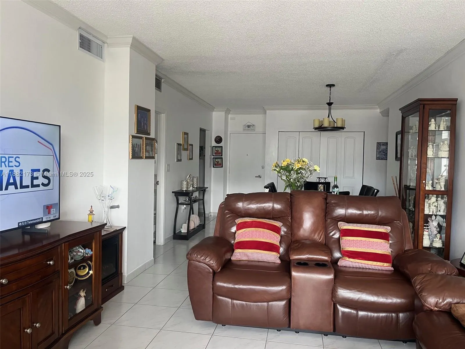 300 Bayview Dr, #1109