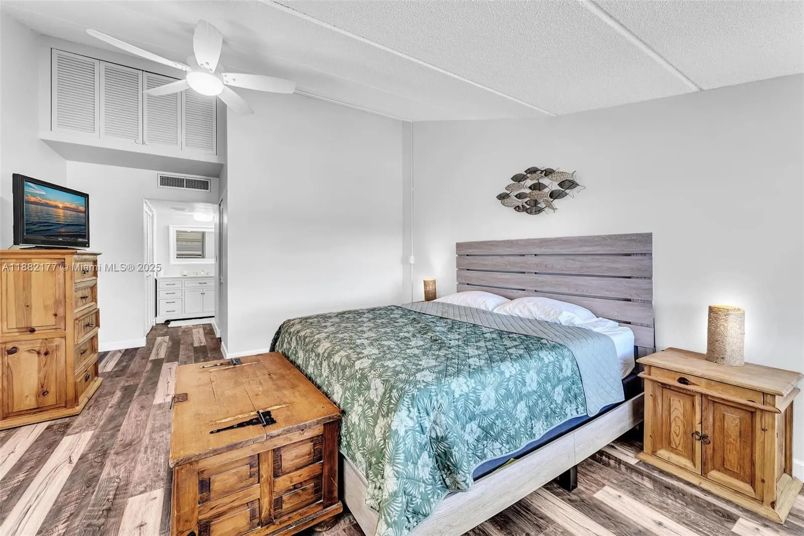 1456 NE Ocean Blvd, #7-204