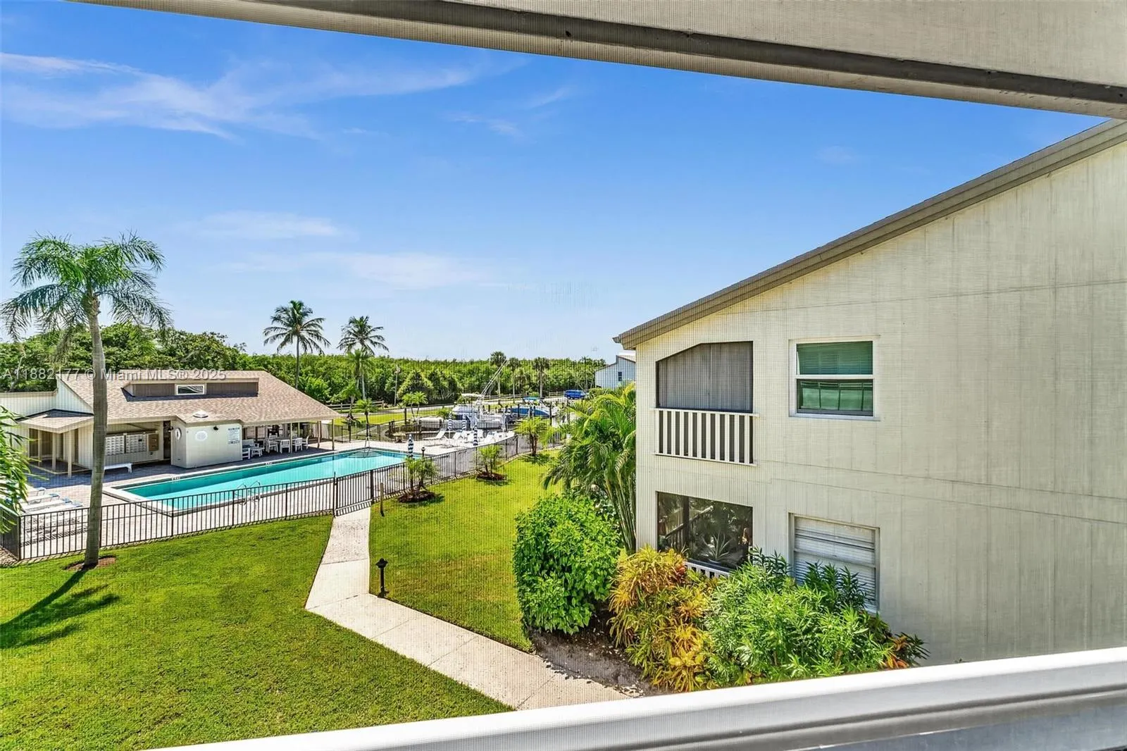 1456 NE Ocean Blvd, #7-204